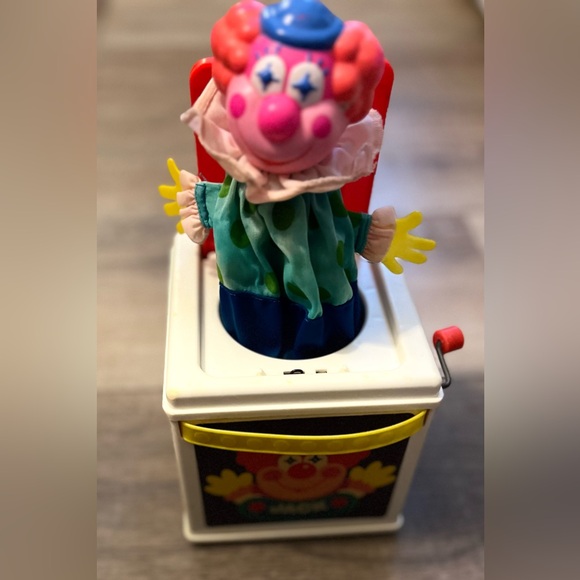 Mattel Jack in the Box Clown 1987 Music Pop Goes Weasel Vintage - Picture 1 of 9